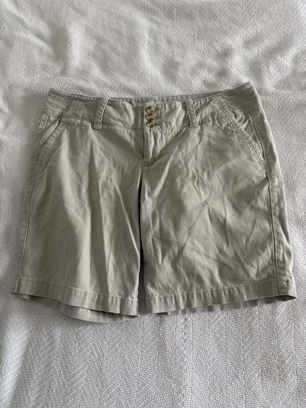 American Eagle Outfitters Women's Stretch Khaki Shorts with Triple Button Front
